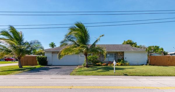 Westwood, 6613 W Westwood Blvd W, Tamarac, Florida 33321, image 1