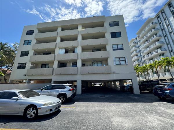 Bay Plaza, 7125 Bay Dr #502, Miami Beach, Florida 33141, image 1
