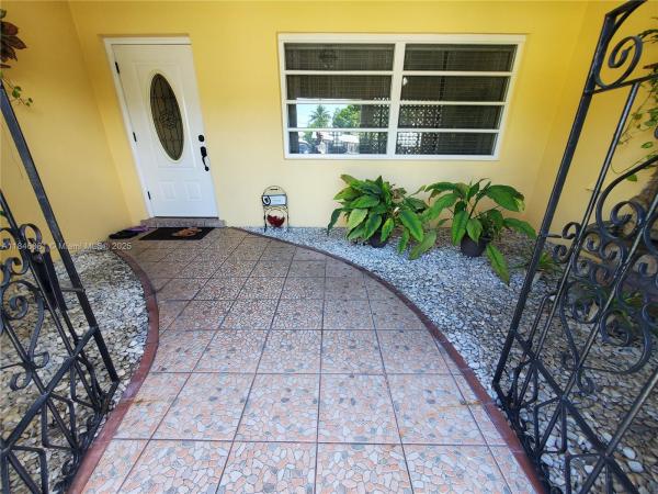 Scott Lake Manor, 1300 NW 174th St, Miami Gardens, Florida 33169, image 3