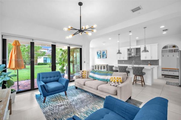 Raintree Executive Series, 1052 SW 113th Way #1052, Pembroke Pines, Florida 33025, image 1