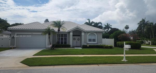Catalina On The Green, Lake Worth Beach, Florida 33463, image 1