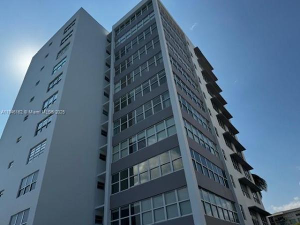 Blair House, 9100 W Bay Harbor Dr #7A, Bay Harbor Islands, Florida 33154, image 1