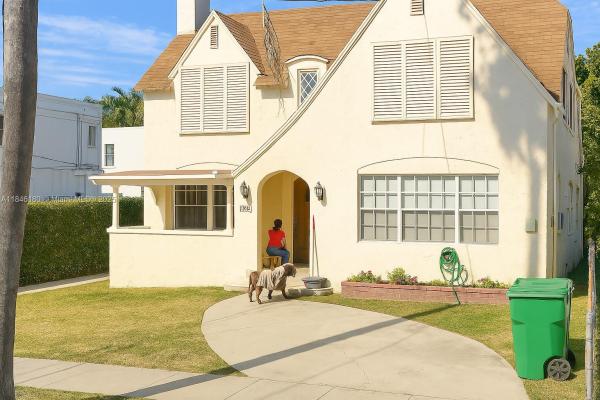 Beacom Manor, 2619 SW 5th St, Miami, Florida 33135, image 1