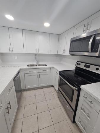 8045 NW 7th St #2401, Unincorporated Dade County, Florida 33126, image 1