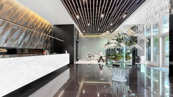 Paramount Miami Worldcenter, 851 NE 1st Ave #3302, Miami, Florida 33132, image 2