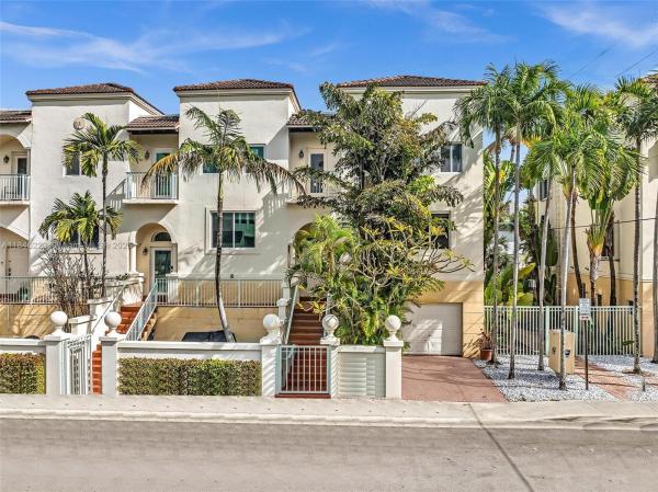 Bay Harbor Townhouses, 10065 Bay Harbor Ter, Bay Harbor Islands, Florida 33154, image 1
