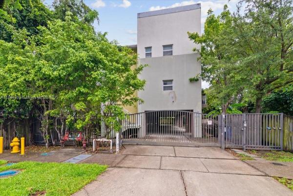Highland Park, 1235 NW 9th Ave #6, Miami, Florida 33136, image 1