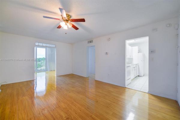 1251 NE 108 St 411, Unincorporated Dade County, Florida 33161, image 1