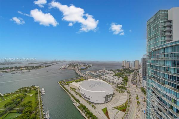 900 Biscayne Bay, 900 Biscayne Blvd #5203, Miami, Florida 33132, image 1