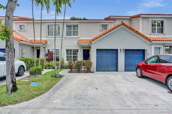 Lakeview Townhomes, 2241 SW 84th Ter, Miramar, Florida 33025, image 2