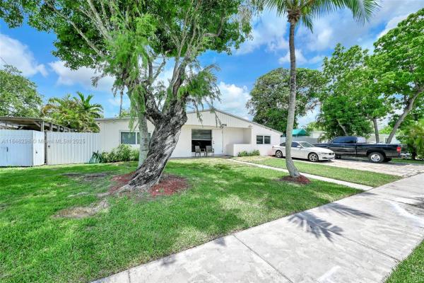 Cutler Ridge, 9740 Cutler Ridge Dr, Cutler Bay, Florida 33157, image 1