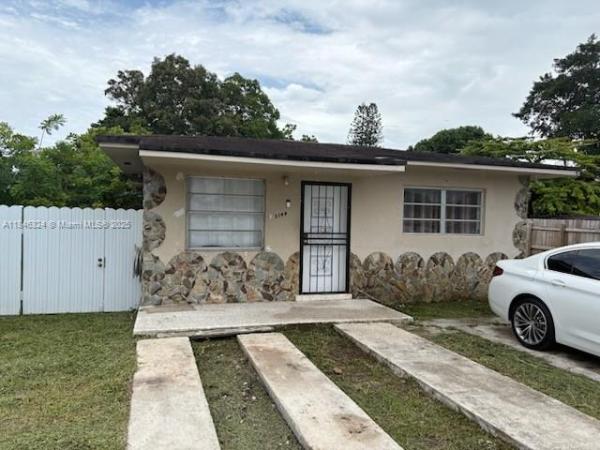 Miami, Florida 33142, image 2
