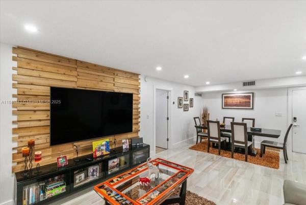 Coral Gardens 2, 2820 Riverside Dr #104-2, Coral Springs, Florida 33065, image 1