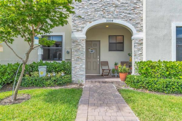 Crystal Cay, 10104 SW 228th Ter, Cutler Bay, Florida 33190, image 3