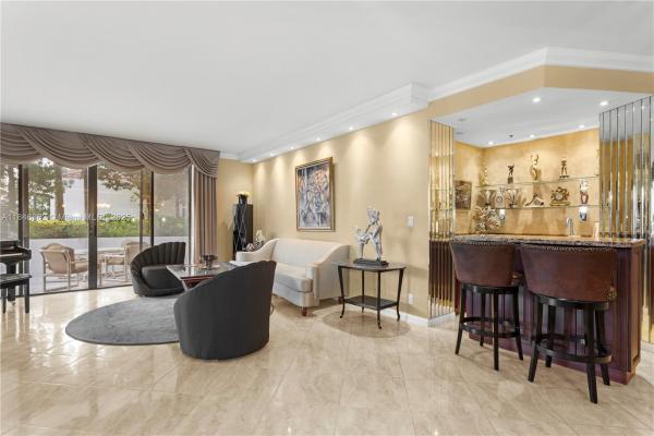 Hamptons West, 20281 E Country Club Dr #207, Aventura, Florida 33180, image 3