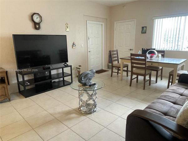Southampton, 7635 Southampton Ter #201, Tamarac, Florida 33321, image 2
