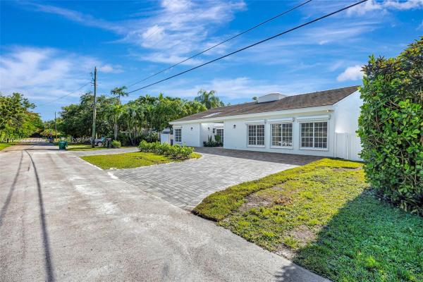 6841 SW 71st Ave, Miami, Florida 33143, image 1