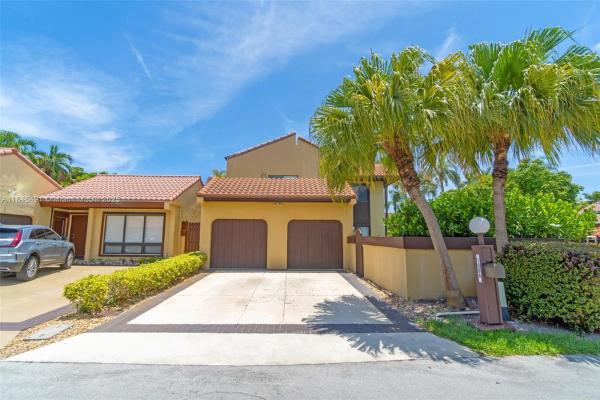 1006 NE 202nd Ln, Unincorporated Dade County, Florida 33179, image 1