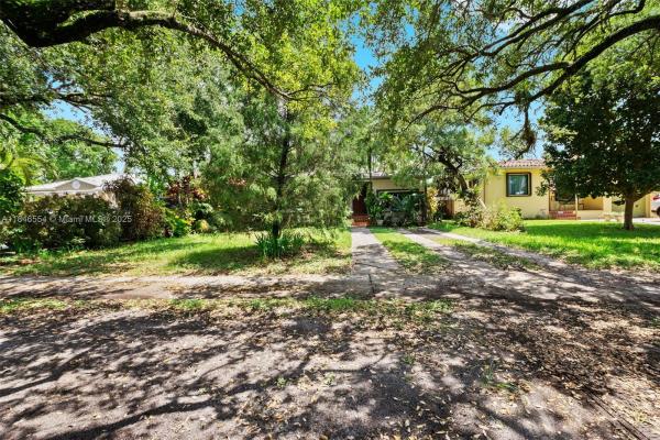156 Glendale Dr, Miami, Florida 33166, image 1