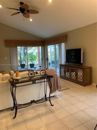 Canterbury, 231 W Canterbury Dr W, Palm Beach Gardens, Florida 33418, image 1