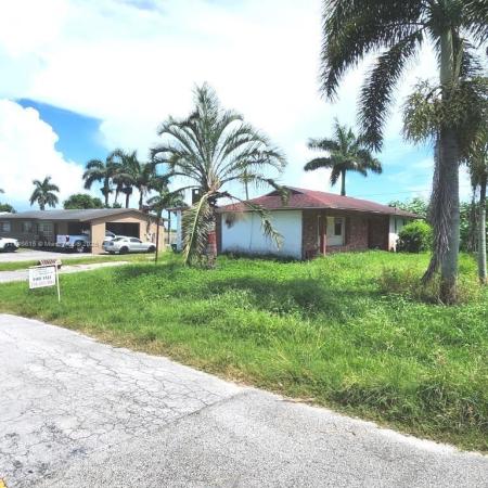 Pahokee No HOA, 3250 Bacom Point Rd, Pahokee, Florida 33476, image 1