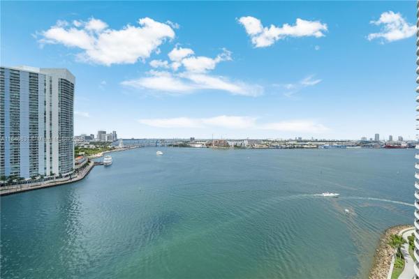 One Tequesta Point, 888 Brickell Key Dr 1912, Miami, Florida 33131, image 1