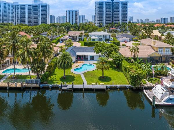 Golden Isles, 430 Holiday Dr, Hallandale Beach, Florida 33009, image 1
