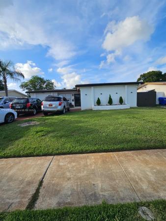 Driftwood Plaza, 6471 Park St, Hollywood, Florida 33024, image 1