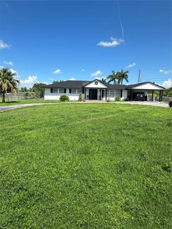 Sugarland Heights, 925 NE 18th, Belle Glade, Florida 33430, image 1