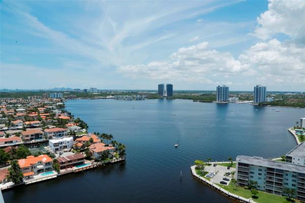1000 W Island Blvd 2310, Aventura, Florida 33160, image 1