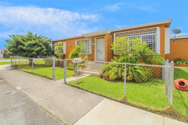 Grapeland Heights, 3600 NW 19th Ter, Miami, Florida 33125, image 2
