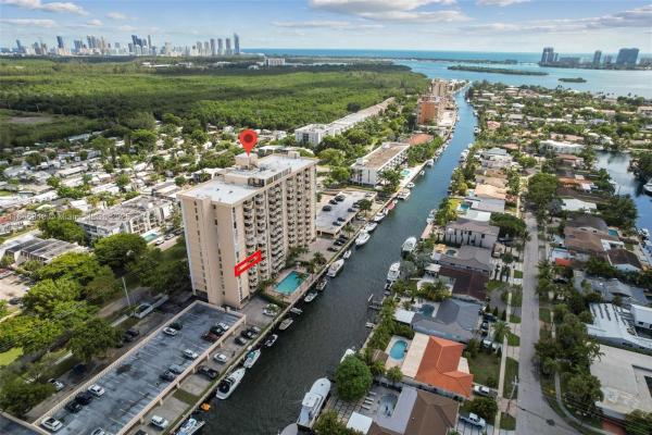 Vecino Del Mar, 2350 NE 135 St 504, North Miami, Florida 33181, image 1