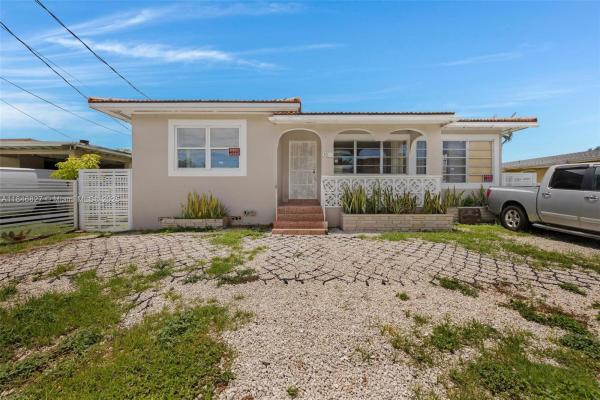 Eby Park, 3040 NW 21st Ct, Miami, Florida 33142, image 1