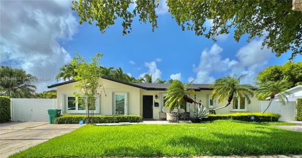 Bel Aire, 9385 SW 185th St, Cutler Bay, Florida 33157, image 1