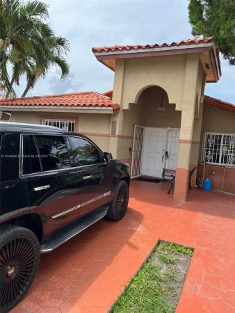 El Prado Country Club, 3192 W 70th St #3192, Hialeah, Florida 33018, image 1