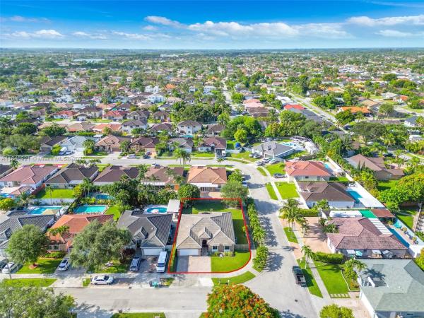 Laguna Ponds, 14382 SW 163rd St, Richmond West, Florida 33177, image 3