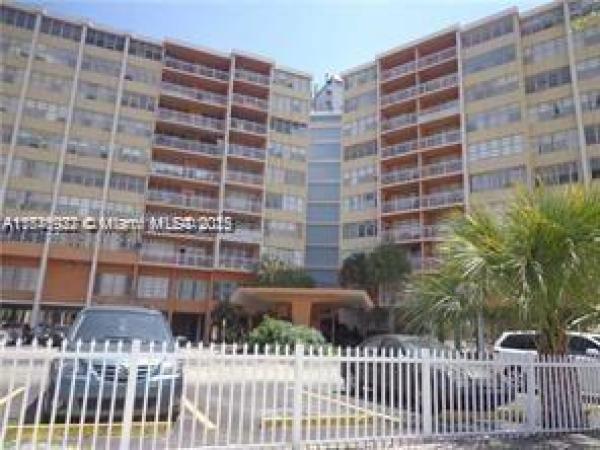 Crestview Towers, 2025 NE 164th St #302, North Miami Beach, Florida 33162, image 1