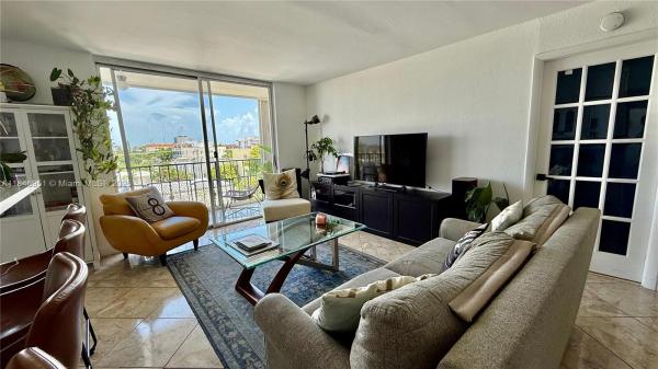 Byron East, 7601 Byron Ave #5A, Miami Beach, Florida 33141, image 1