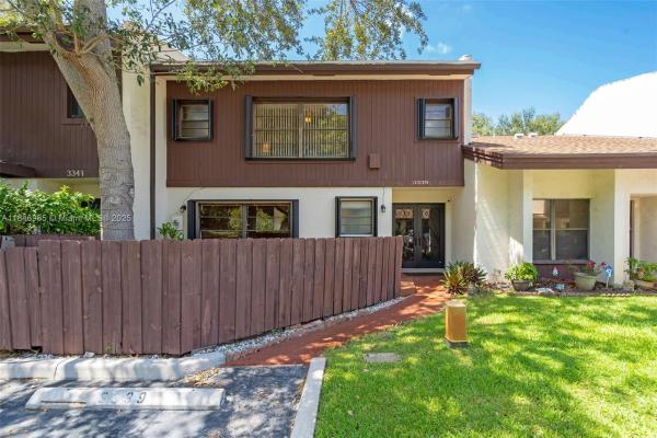 Tamerlane, 3339 Oak Dr, Hollywood, Florida 33021, image 1