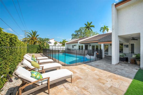 Gables Edge, 5901 SW 56th Ter 0, South Miami, Florida 33143, image 1