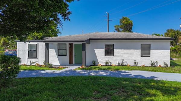 Blue Heron Park, 1400 Avenue F, Riviera Beach, Florida 33404, image 1