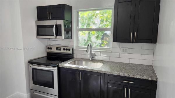 Fairway, 164 NW 69th St #2, Miami, Florida 33150, image 1