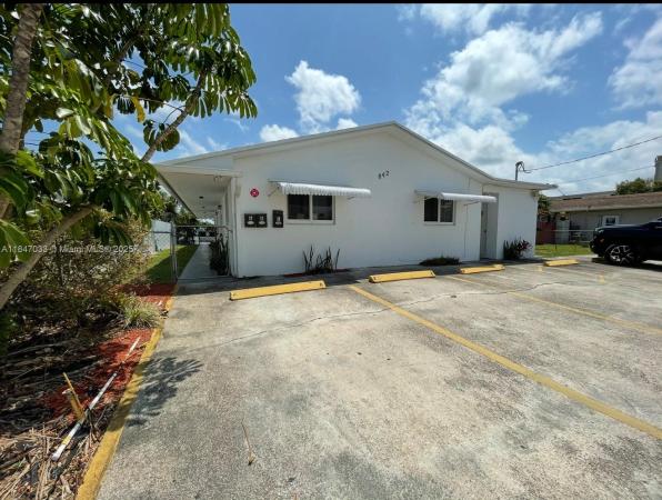 Lakeside Estates, 842 SW 2nd St #C, Hallandale Beach, Florida 33009, image 1