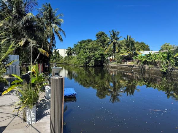 Hillmont Middle River Vista, 2024 NW 10th Ave, Fort Lauderdale, Florida 33311, image 1
