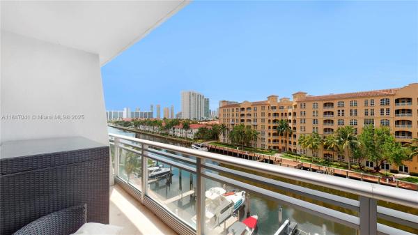 Artech Residences At Aventura, 2950 NE 188th St #423, Aventura, Florida 33180, image 1