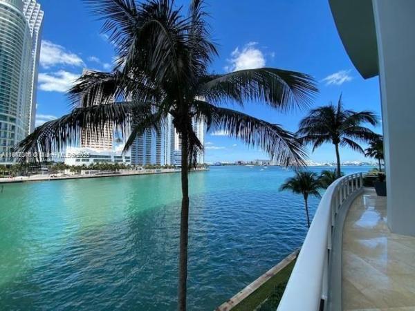 Carbonell, 901 Brickell Key Blvd #805, Miami, Florida 33131, image 1