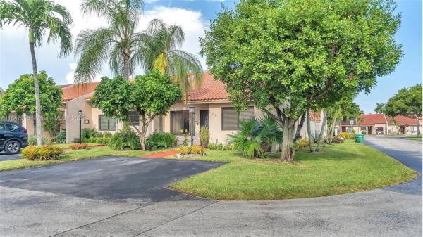 Somerset Villas, 14711 SW 61st Ter, Kendall West, Florida 33193, image 3