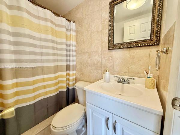 Westwood Lakes Residential, 11500 SW 43rd Ter, Westwood Lakes, Florida 33165, image 3