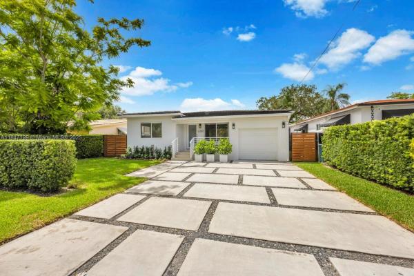 Coral Villas, 6350 SW 27th St, Coral Terrace, Florida 33155, image 2