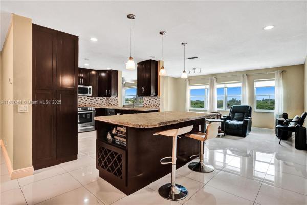 Gulfstream Garden, 215 SE 3rd Ave #501C, Hallandale Beach, Florida 33009, image 1